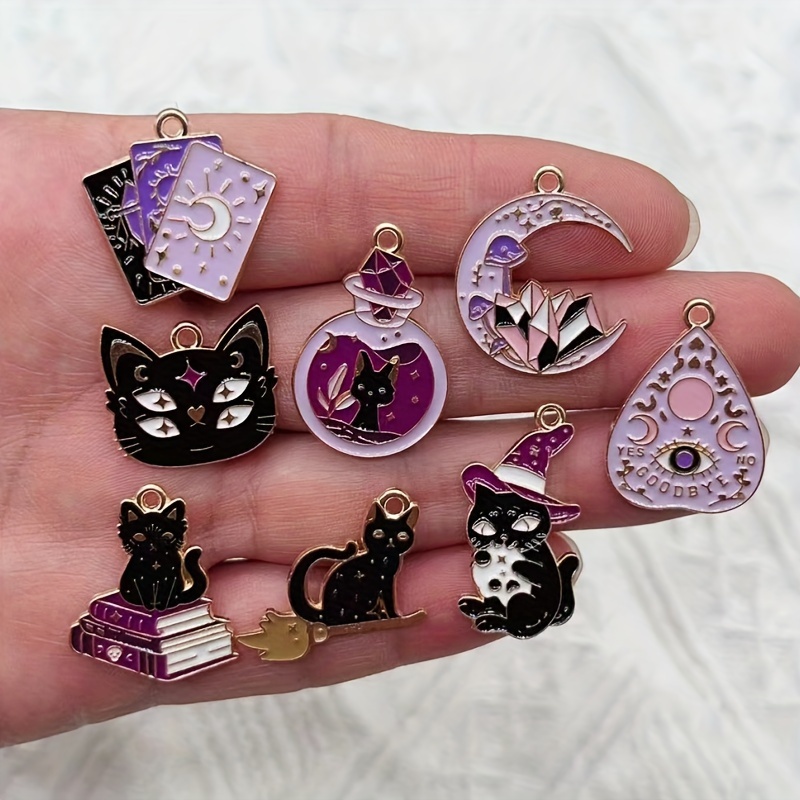 8 Gilded Cat Charms for Jewelr - Jewelry Making Guide Book 评论和价格