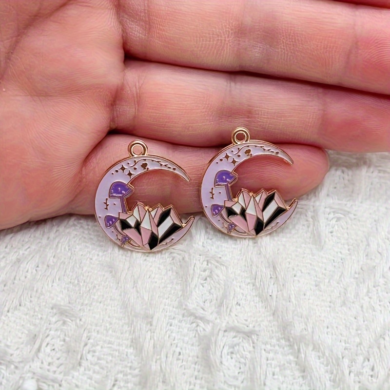 8 Gilded Cat Charms for Jewelr - Jewelry Making Guide Book 评论和价格