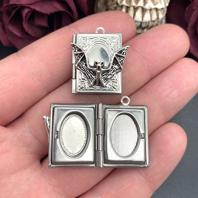 2pcs 27*22mm Bat Book Locket C - Jewelry Making Guide Book 评论和价格