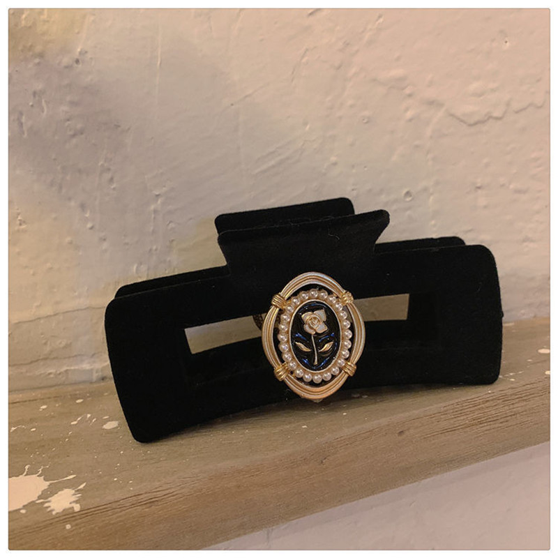Regal Black Velvet Vintage Ros - Jewelry Making Adults 评论和价格
