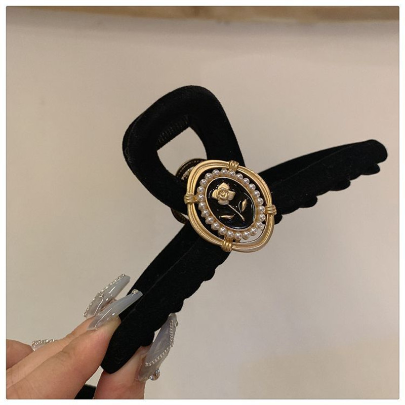 Regal Black Velvet Vintage Ros - Jewelry Making Adults 评论和价格